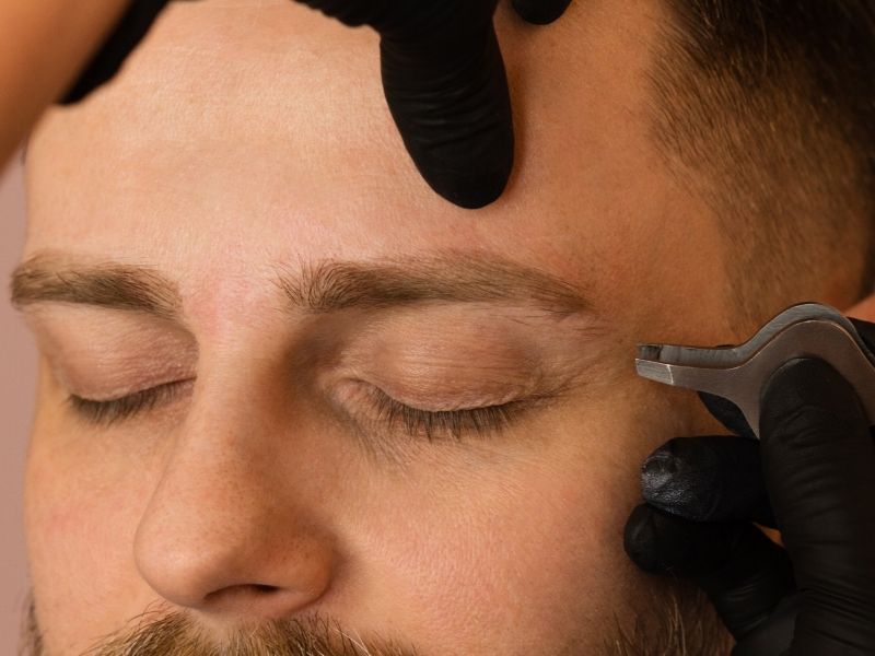 Design de sobrancelha